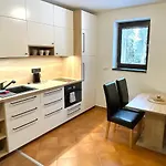 Apartment U Krize